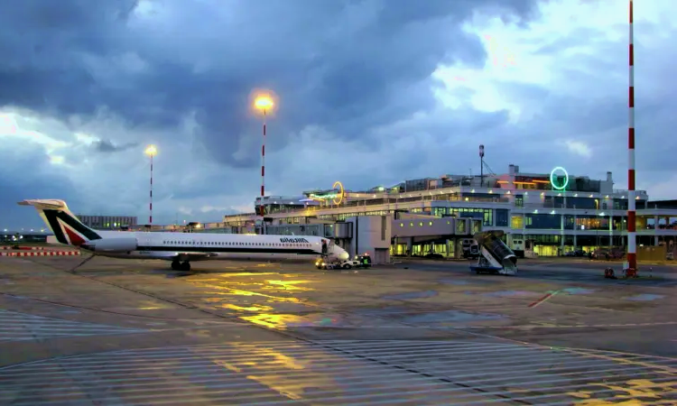 Aeroporto Karol Wojtyla di Bari