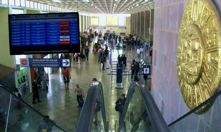 Aeroporto Internazionale Alejandro Velasco Astete