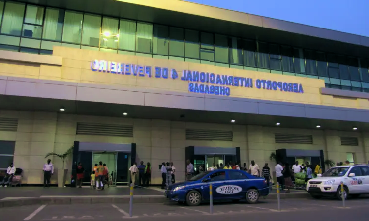 Aeroporto Internazionale Quatro de Fevereiro