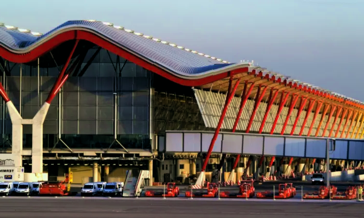 Aeroporto Adolfo Suárez di Madrid–Barajas