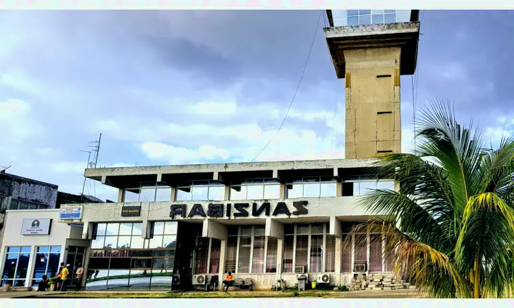 Aeroporto internazionale Abeid Amani Karume